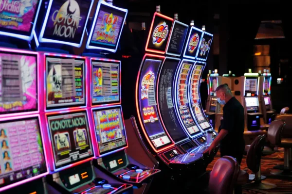 The Future of Gaming: A Comprehensive Review of The Pokies and the Live Slots Revolution